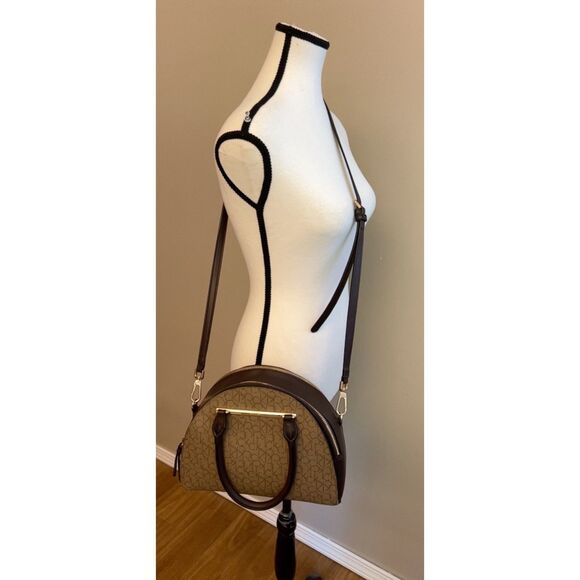 Calvin Klein signature collection top handle dome satchel/crossbody - Picture 2 of 12